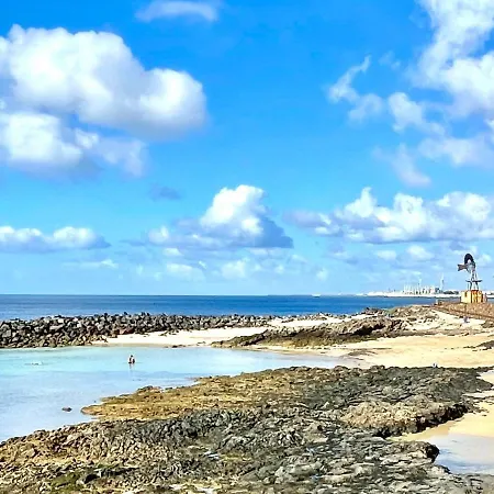 Cozy With Wifi And Terrace Near Los Charcos Beach Costa Teguise
