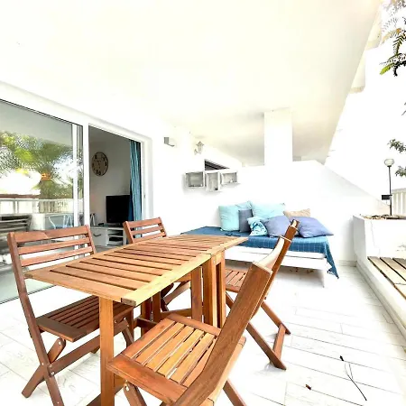 Apartment Cozy With Wifi And Terrace Near Los Charcos Beach