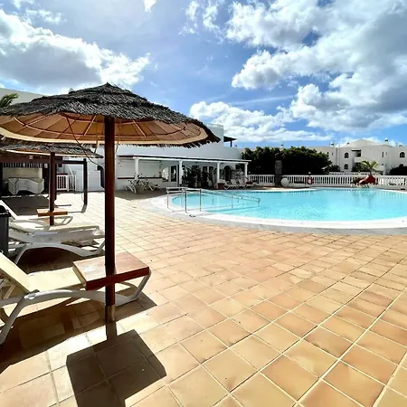 Cozy With Wifi And Terrace Near Los Charcos Beach Apartment *