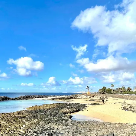 Apartment Cozy With Wifi And Terrace Near Los Charcos Beach
